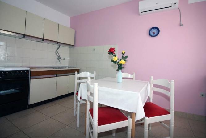 Waterfront Apartments Tisno Bagian luar foto